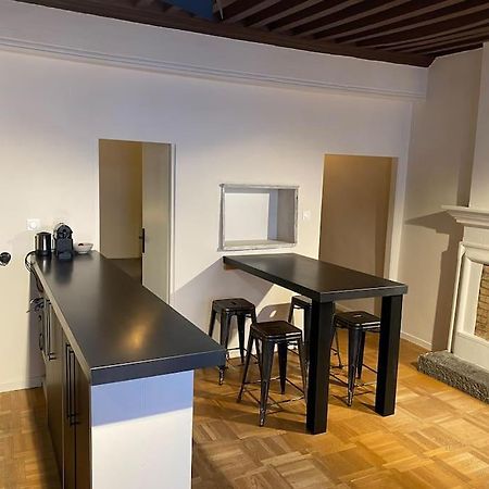 Le Carre Carnot Annecy Lägenhet Exteriör bild